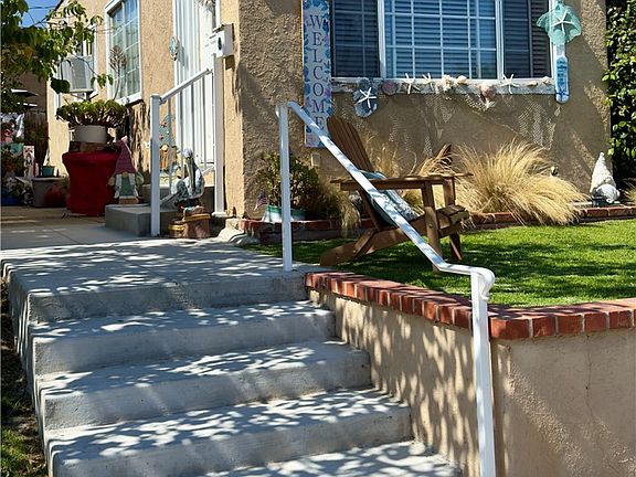 4th image of 2063 W 220th St