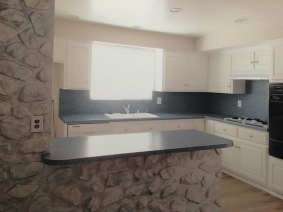 4th image of 11335 Chadwell St