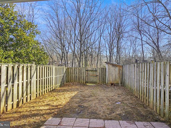 5th image of 9112 Bramble Bush Ct
