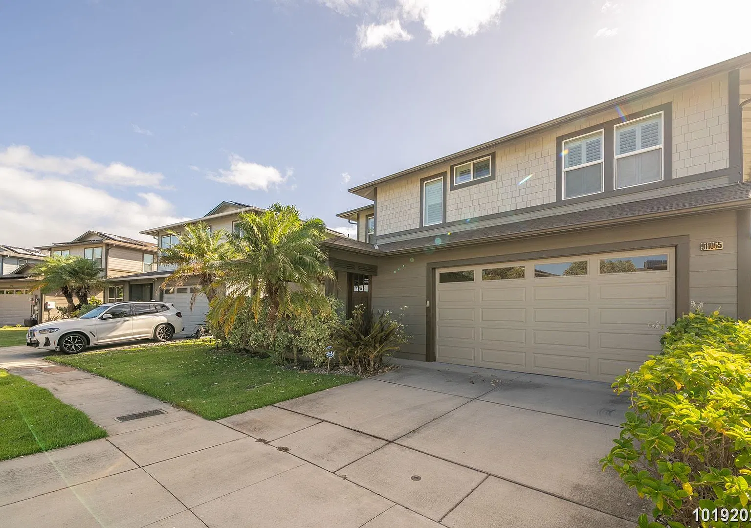 3BR Ewa Beach Home: Fenced Yard, 2-Car Garage, Central AC — Photo 2