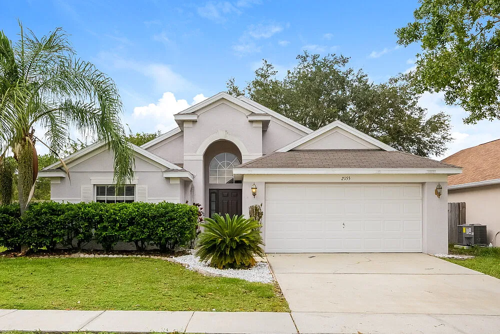 3 bed, 2.0 bath, 1480 sqft, $2,235 — Photo 1
