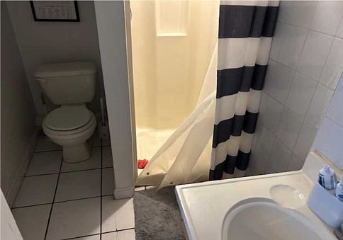 2nd image of 25 S Main St APT 2