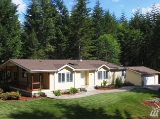 3031 E Rasor Rd W, Belfair, WA 98528