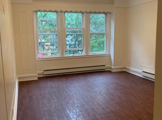 312 E 207th St, Bronx, NY 10467