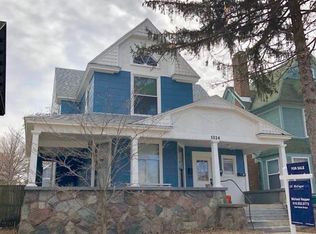1334 Wealthy St SE, Grand Rapids, MI 49506