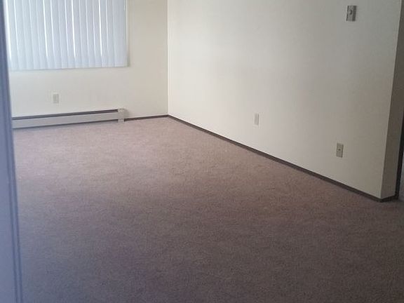 4th image of 111 College Hill St APT 82