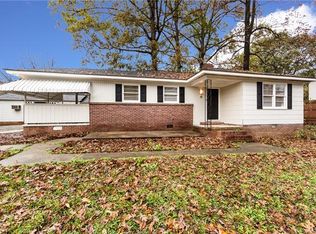 13 Henry Ave, Belmont, NC 28012