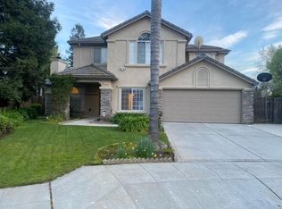 2093 E Fox Glen Dr, Fresno, CA 93730