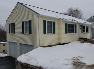 55 Melbourne Ter, Waterbury, CT 06704