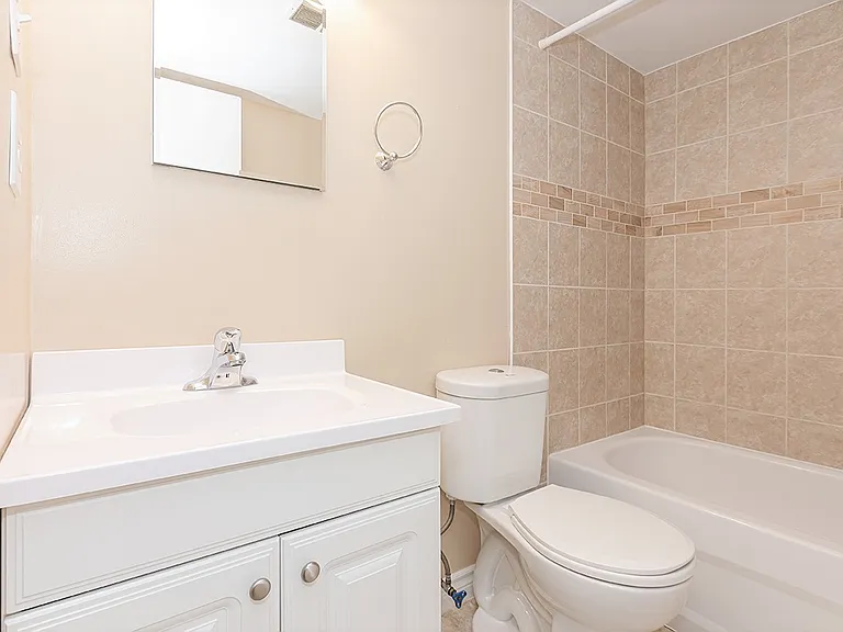 105 Giroux St #101 — Photo 16