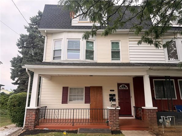 943 Center St APT 2