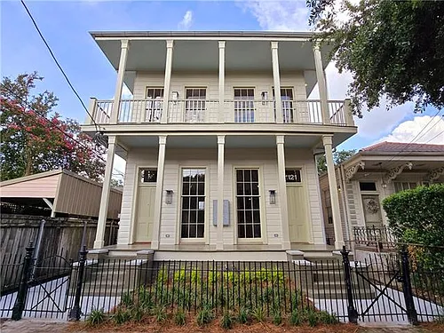 1121 Antonine St #2C Photo 1