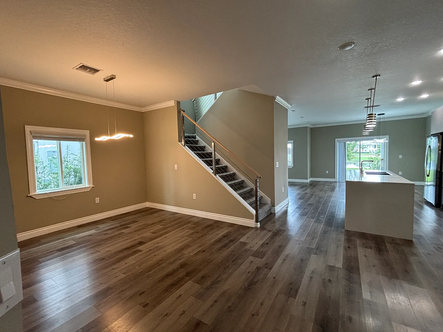 4 bed, 2.5 bath, 2224 sqft, $2,600 — Photo 4