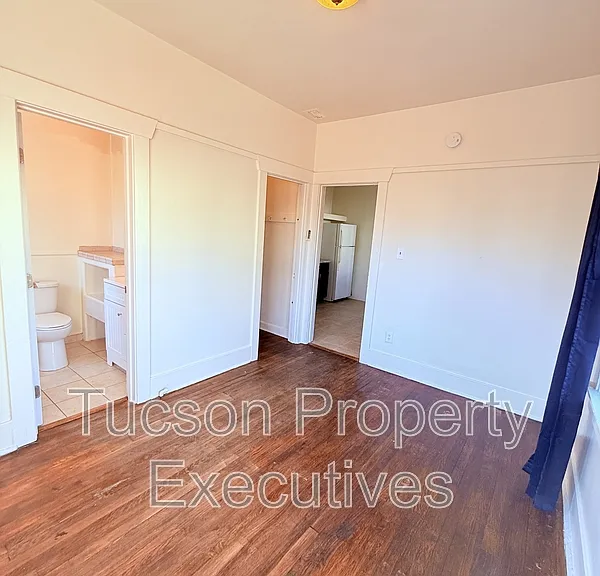 724 E Drachman St — Photo 8