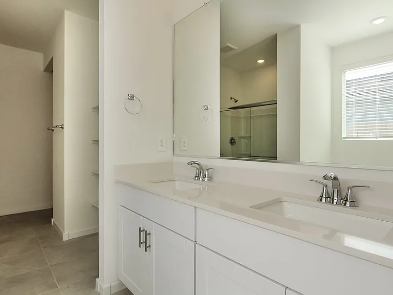 24466 W Grove St — Photo 10