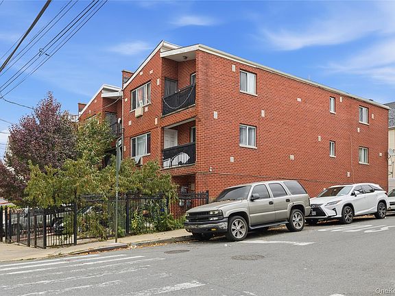 3rd image of 4600 Bronx Boulevard
