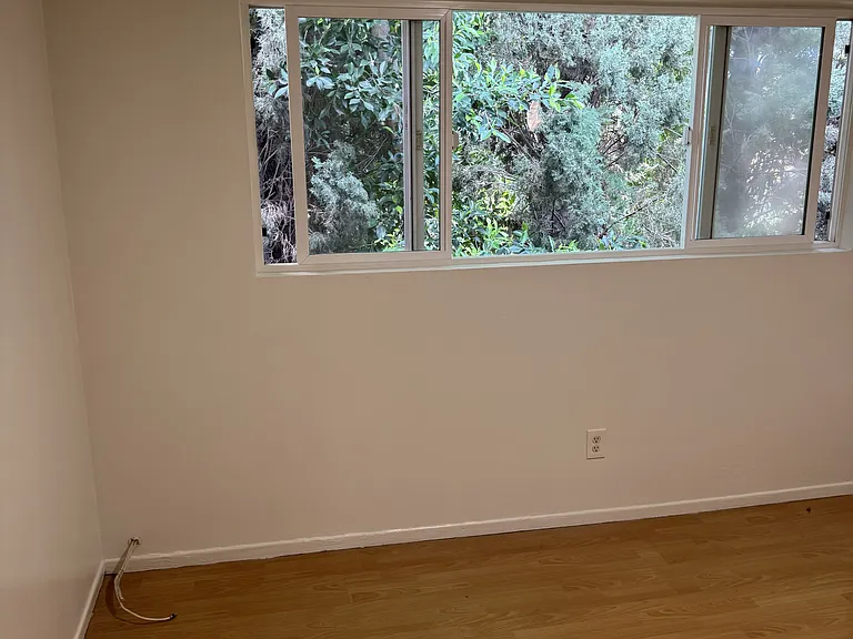 136 S Jackson St #8 — Photo 8
