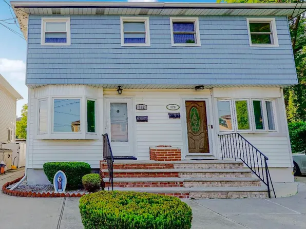322 Sanilac St, Staten Island, NY 10306