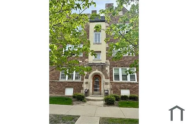 Building Photo - 2735 N Lockwood Ave #3