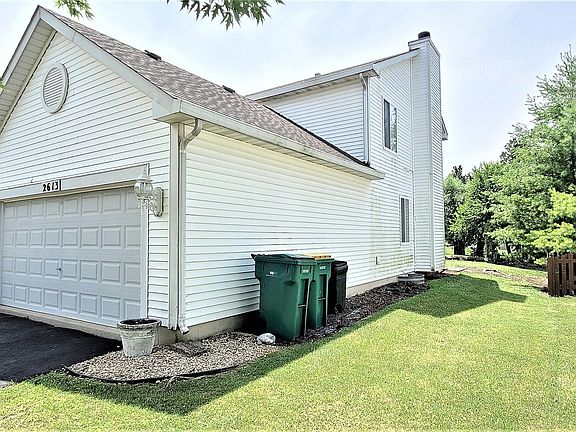 3rd image of 2613 Steamboat Cir