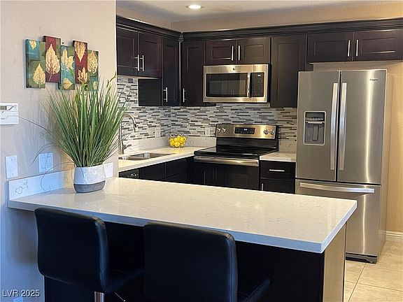 2nd image of 1321 Cinder Rock Dr Unit 202