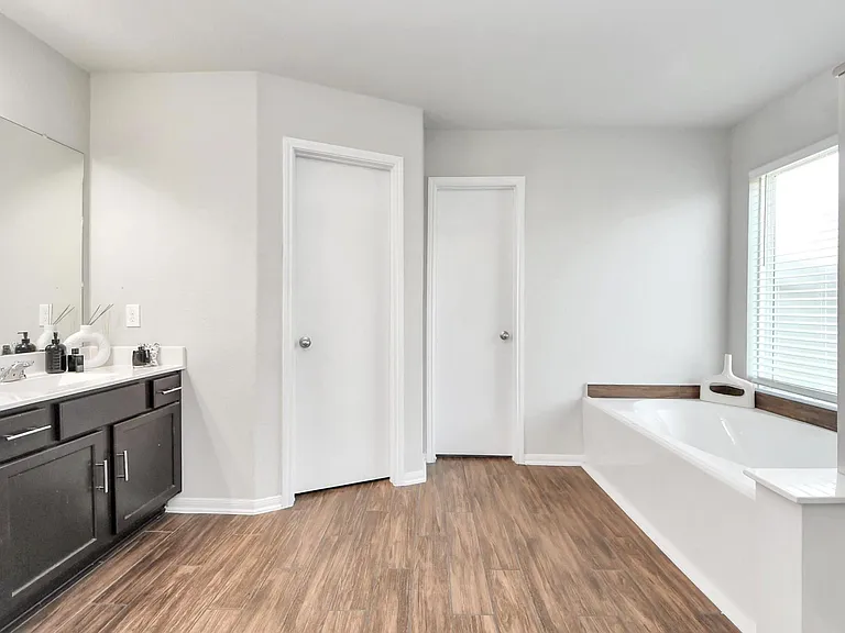 2643 Ridgeback Dr — Photo 27