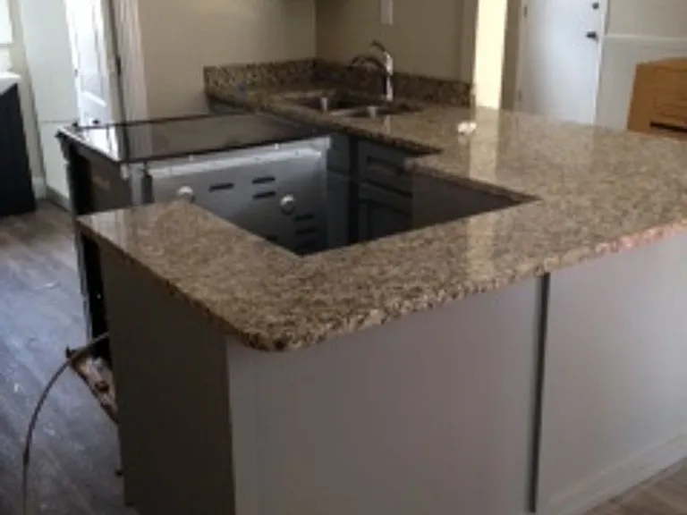 110 S Franklin Blvd — Photo 11