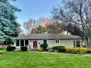 615 W Capitol Dr, Appleton, WI 54911