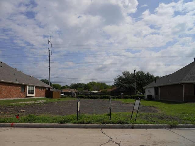 1st image of 4814 Snowdrop Dr