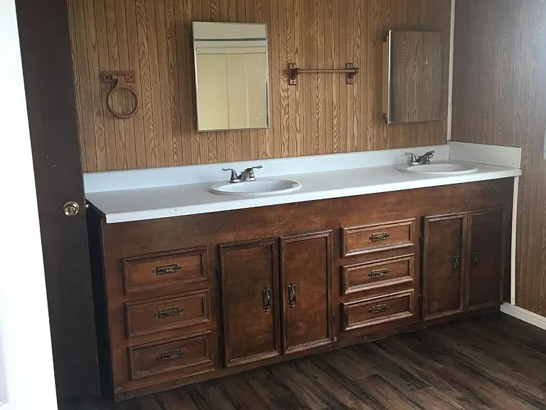 372 Private Road 4523 — Photo 3