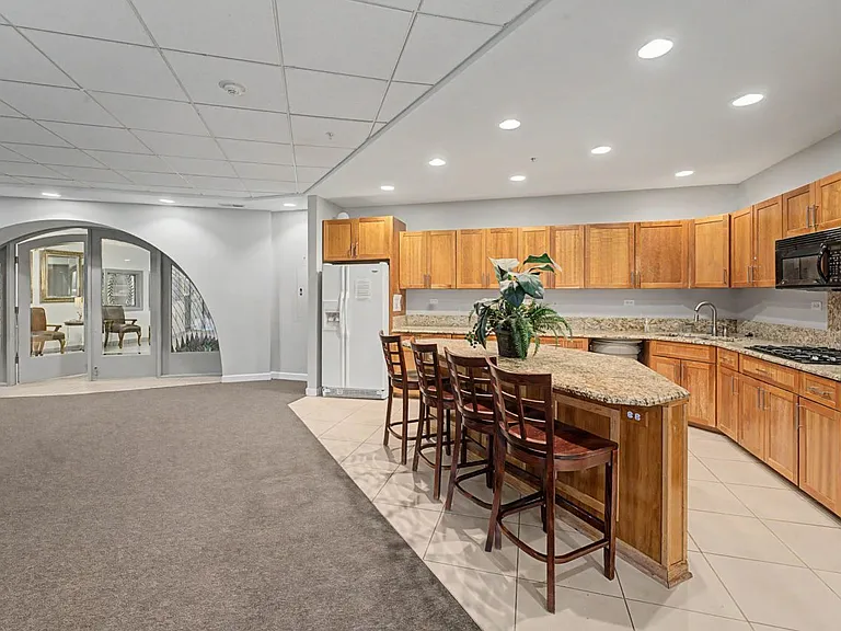 1 Renaissance Pl #1105 — Photo 20