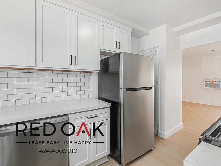 1622 W 83rd St #6 — Photo 9