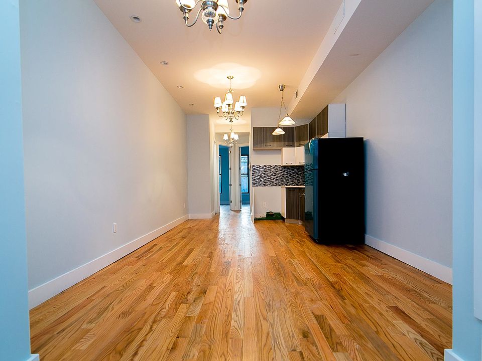 1st image of 220 Troutman St