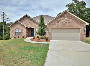 1075 Mountainside Cv, Alexander, AR 72002