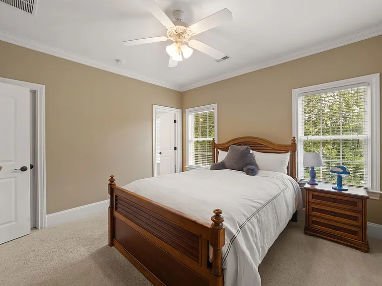 7517 Henson Forest Dr — Photo 18