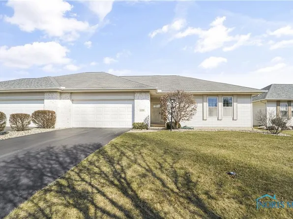 2530 Lake Vista Dr, Toledo, OH 43614
