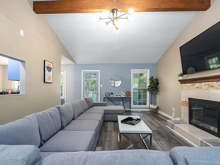 13115 Chaney Thompson Rd SE — Photo 2