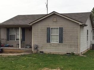 104 Hunter Ridge Dr, Lawrenceburg, KY 40342