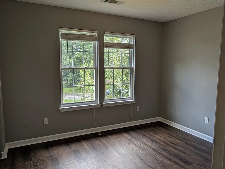 116 Paxton Ct — Photo 24