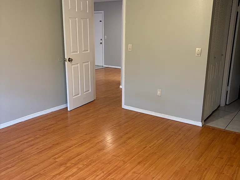 960 Lake Destiny D Rd #B — Photo 13