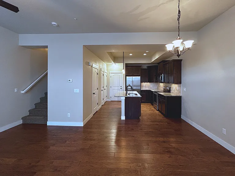 2521 Des Moines Dr #104 — Photo 14