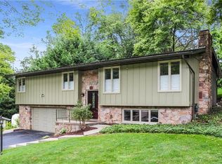 122 Lyn Dale Dr, Butler, PA