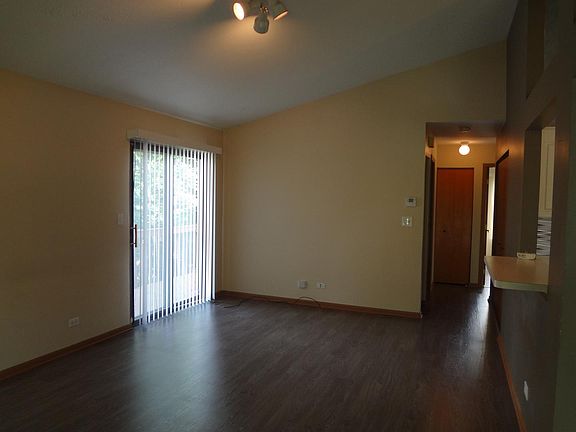 3rd image of 338 Danbury Dr