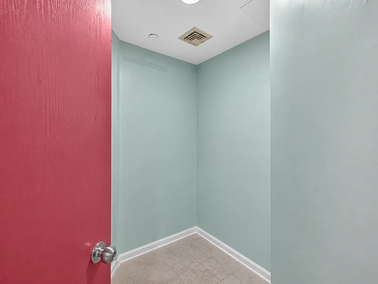 161 Madison Ave #10E — Photo 9