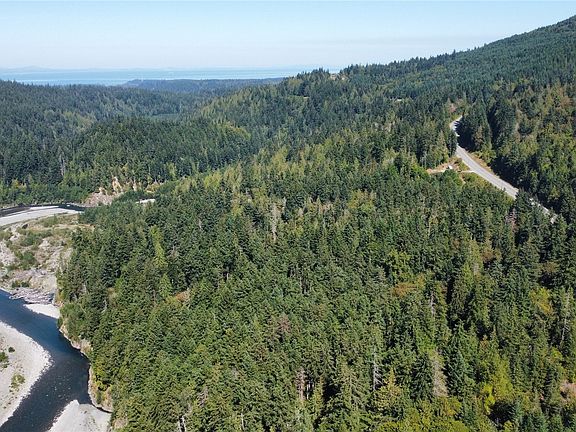 3rd image of 240661 W Highway 101 Highway