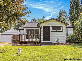 1118 Eleven Mile Rd NE, Comstock Park, MI 49321