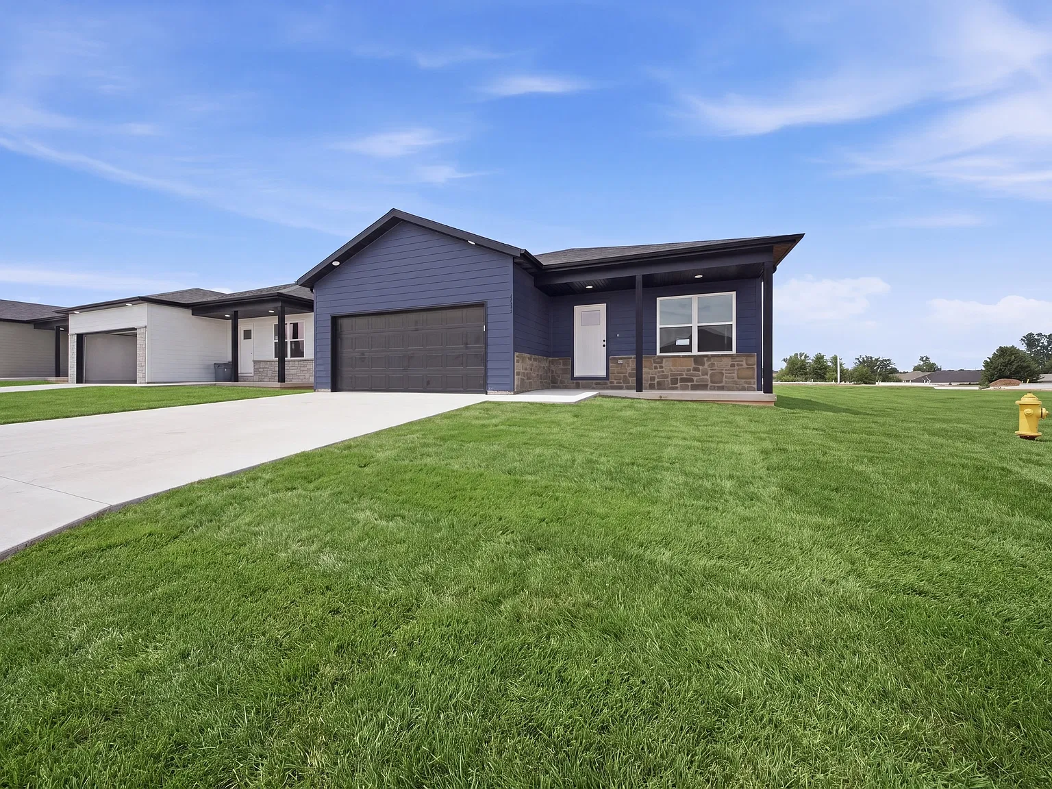 4889 W Ridge Lane - 1 — Photo 1