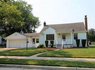 28881 John Hauk St, Garden City, MI 48135