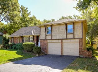 8857 Widmer Rd, Lenexa, KS 66215