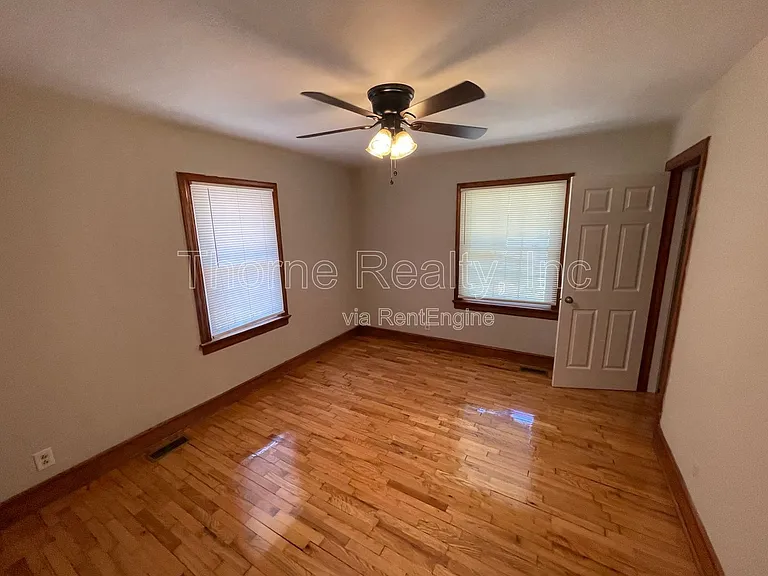 1809 Bedford Rd — Photo 8